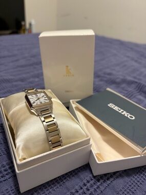 Seiko Two-Tone Men's Bracelet Watch with White Dial